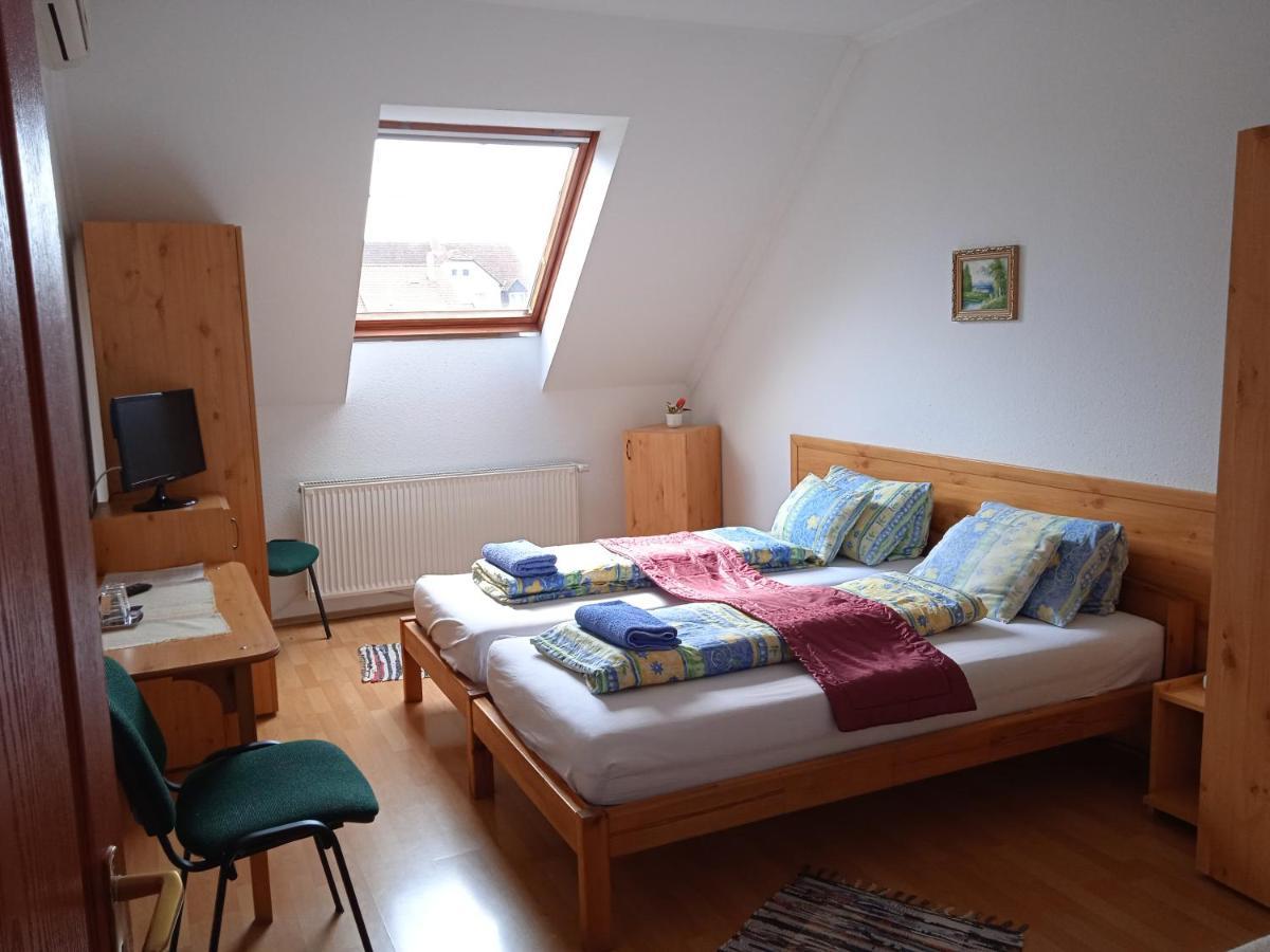 Agria Wellness Guesthouse Eger Exterior foto