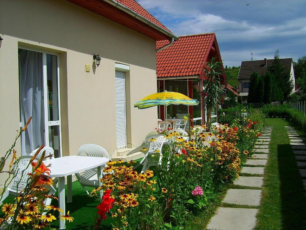 Agria Wellness Guesthouse Eger Exterior foto